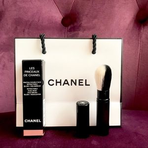CHANEL Retractable Blush/Highlighter Dual Brush